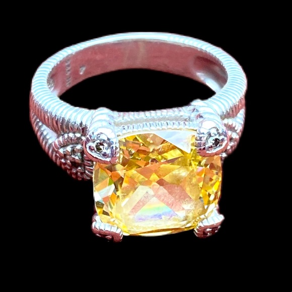 GUARANTEED AUTHENTIC JUDITH RIPKA RING!! - Picture 1 of 13